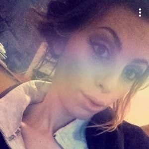 Meet your Posher, Caitlyn